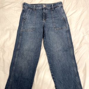 Flare out low rise jeans.